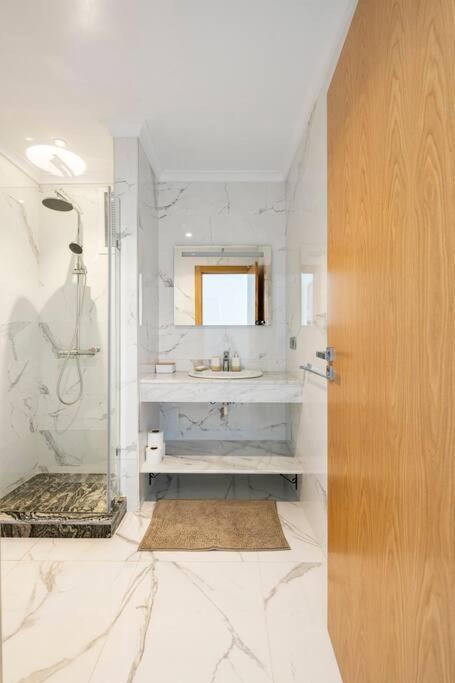Superb & Sunny 2Br & 2Ba Apt. W/ Seaview, Malabata Tanger Extérieur photo